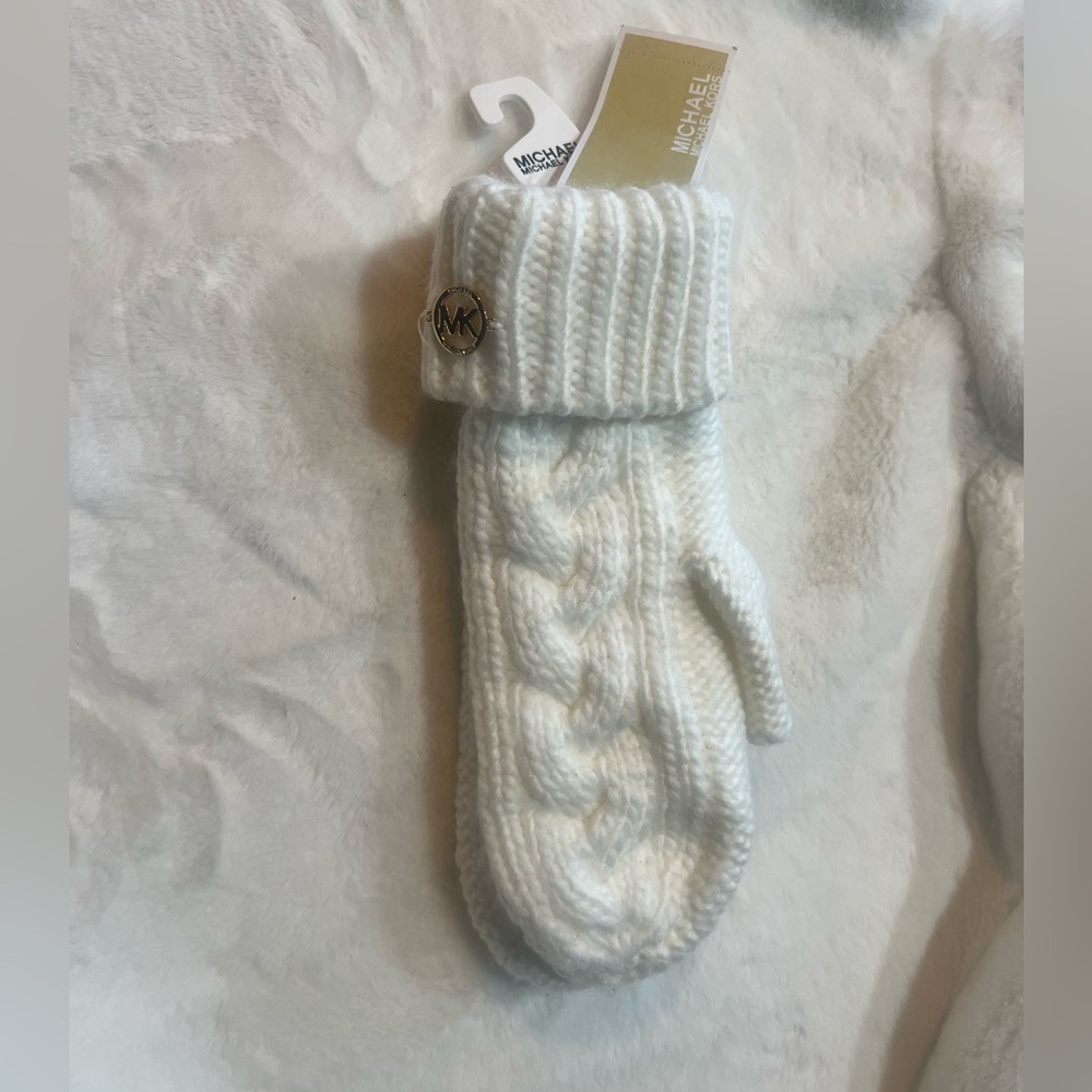 - Michael Kors Gloves